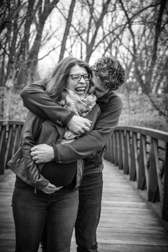 River Road Maternity Session - snuggle attack